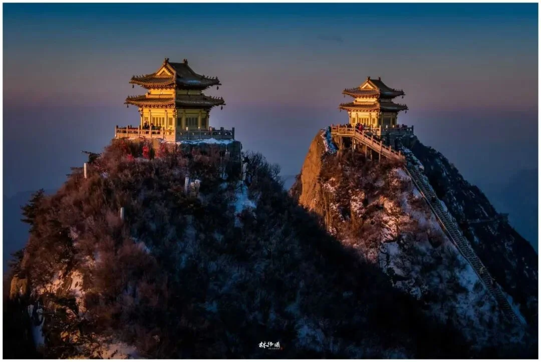 2027年1月4日与林伟曦老师追老君山雪顶云海、观壶口冰瀑奔流，偶遇林间红腹锦鸡（老君山山顶入住一晚）